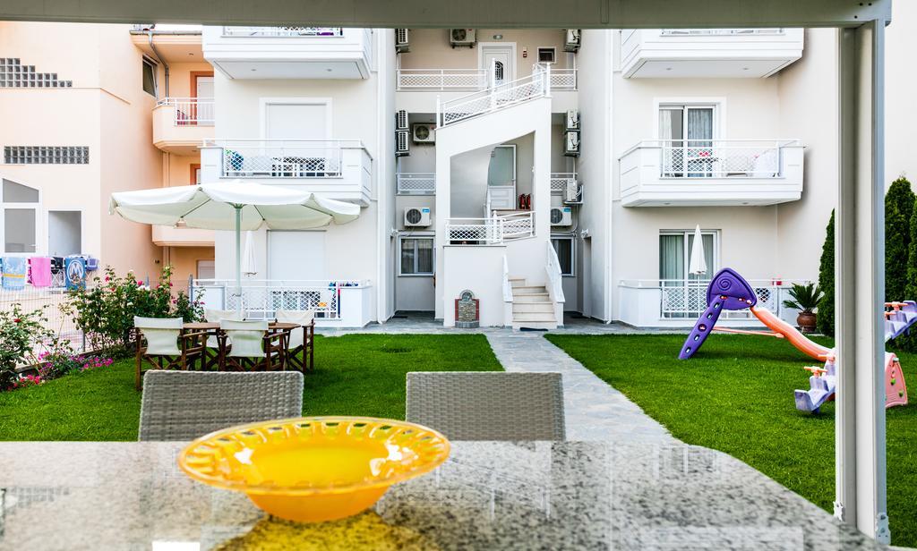 Niki Apartments Chrysi Ammoudia Exterior photo